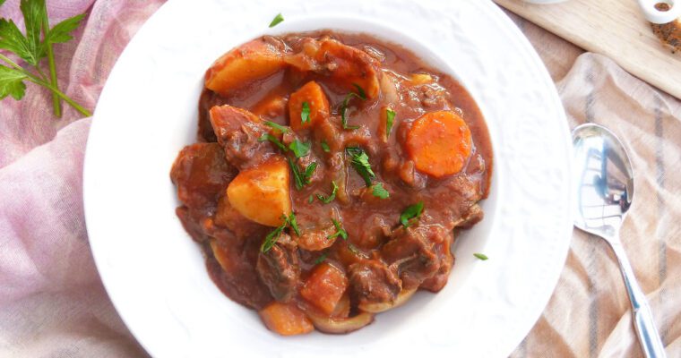 Simple Beef and Tomato Slow Cooked Stew