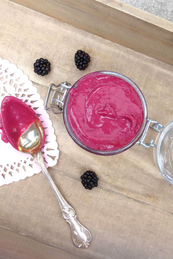 Homemade Blackberry Curd (no refined sugar and less butter)