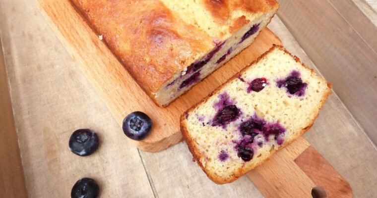 Healthier Lemon and Blueberry Cake (GF, low fat, reduced sugar)