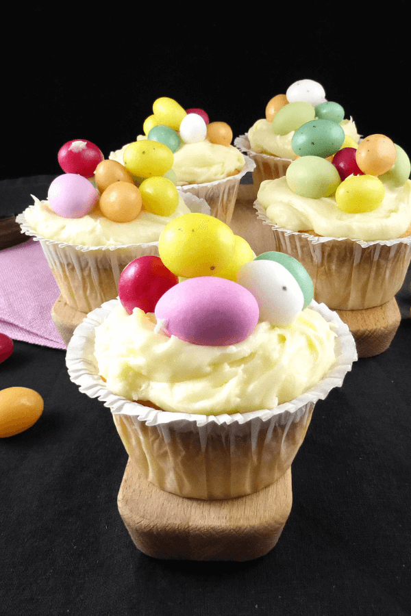 White Chocolate Spelt Cupcakes with White Chocolate Frosting