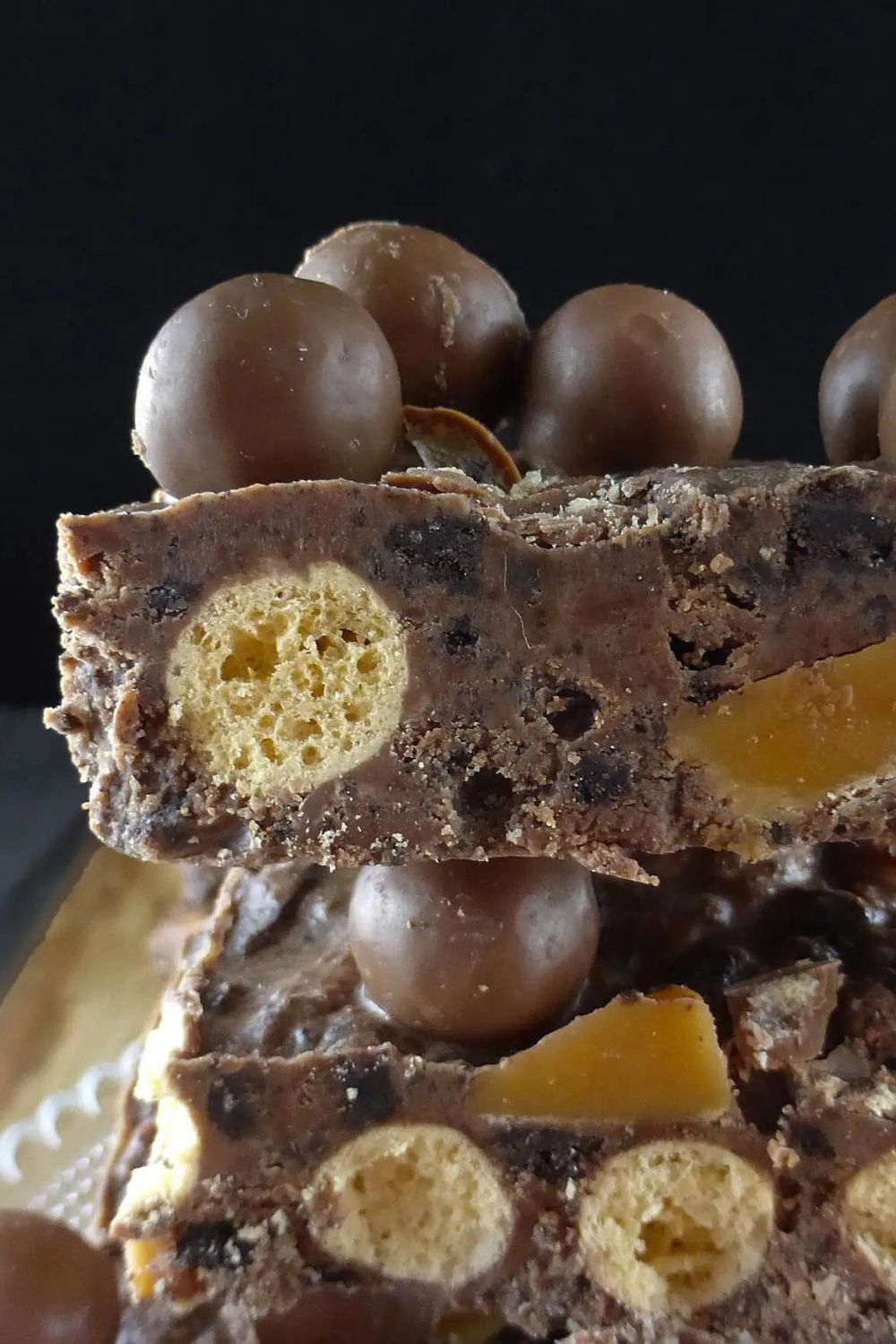 Oreo and Fudge Chocolate Slice with Maltesers (no bake)