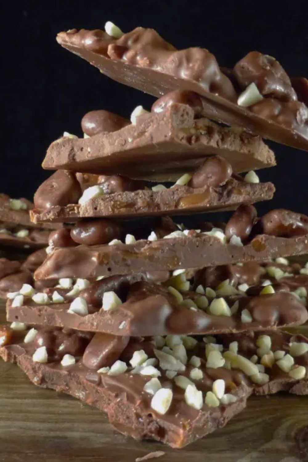 Daim Bar Bark with Almonds (Just 5 Minutes)