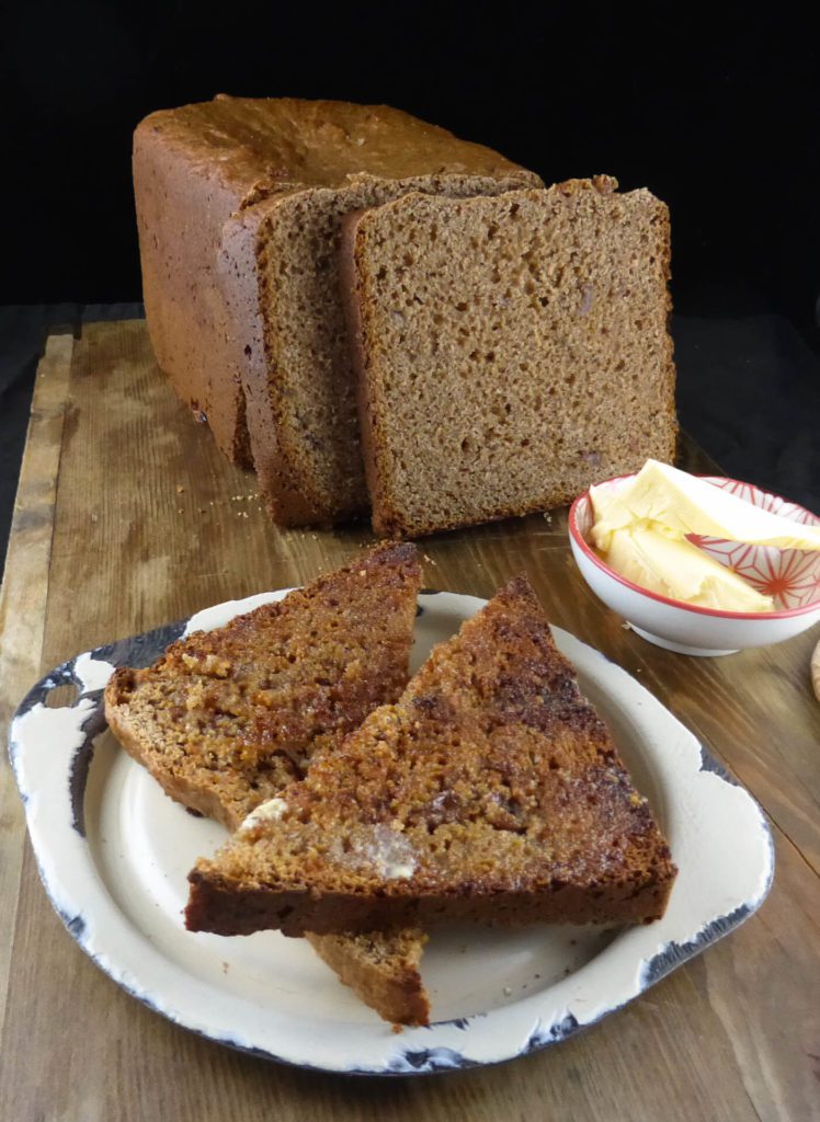 picture of wholemeal spelt bread