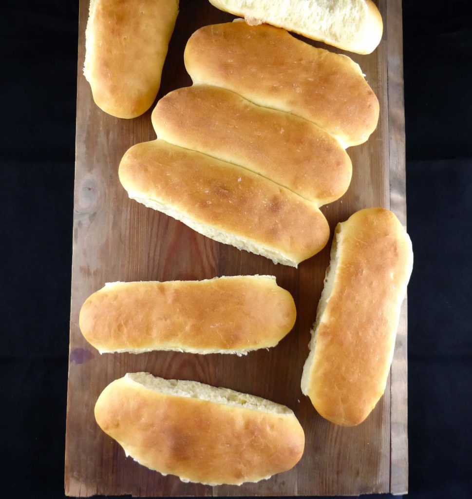 picture of hot dog bread