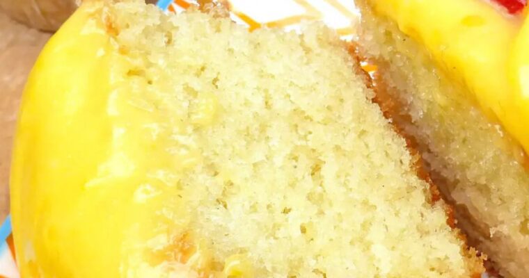 Lemon Curd and Elderflower Cupcakes (with Lemon and Elderflower Curd Frosting)