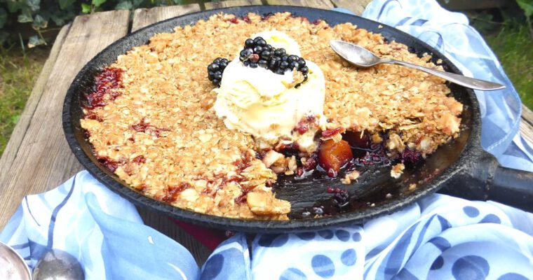 Skillet Blackberry Apple Oat Crunch with Salted Macadamia