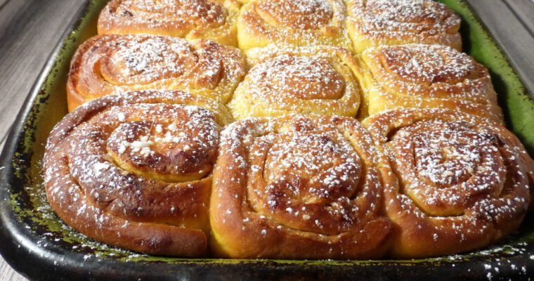 Saffron and White Chocolate Buns