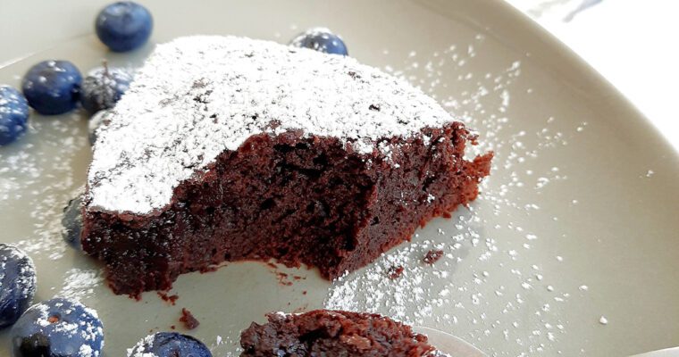 Dark Chocolate Kladdkaka (sticky cake)