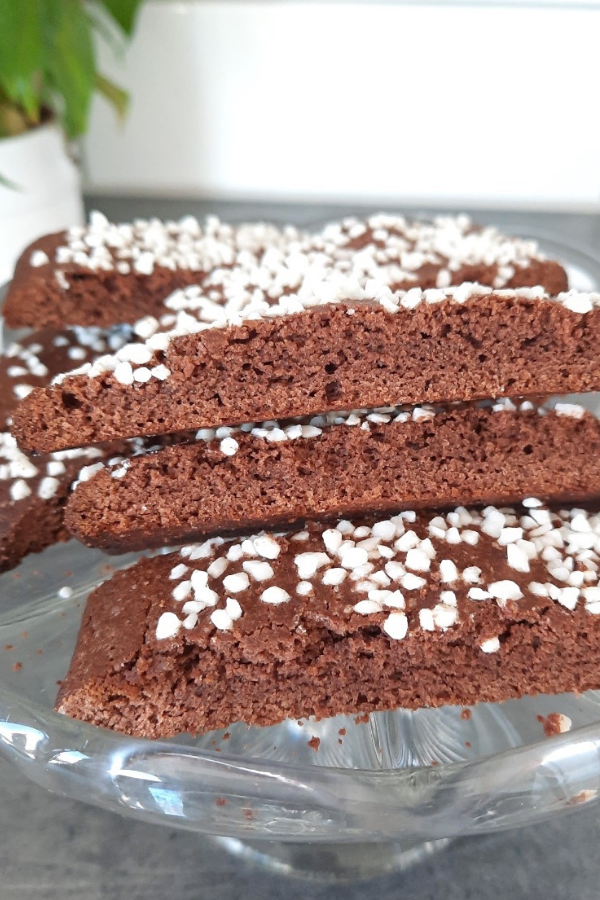 Swedish Chocolate Cookies (Märtas klurna chokladkakor)