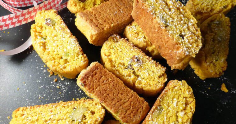 Saffron & Pistachio Swedish Skorpor (Christmas Biscotti)