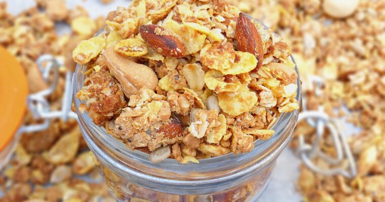 Peanut Butter Granola with Oats and Cornflakes