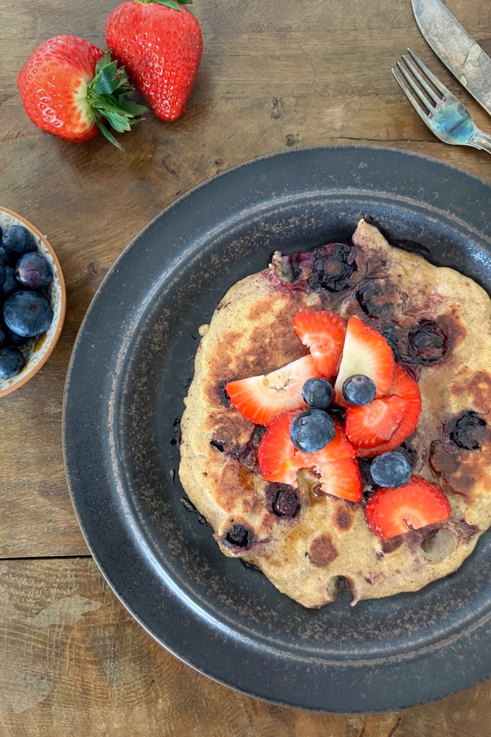 Oat Flour Banana Pancakes with Blueberries (Small Batch)