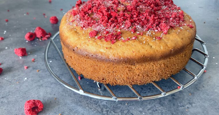 No Added Sugar Cardamom Raspberry Cake